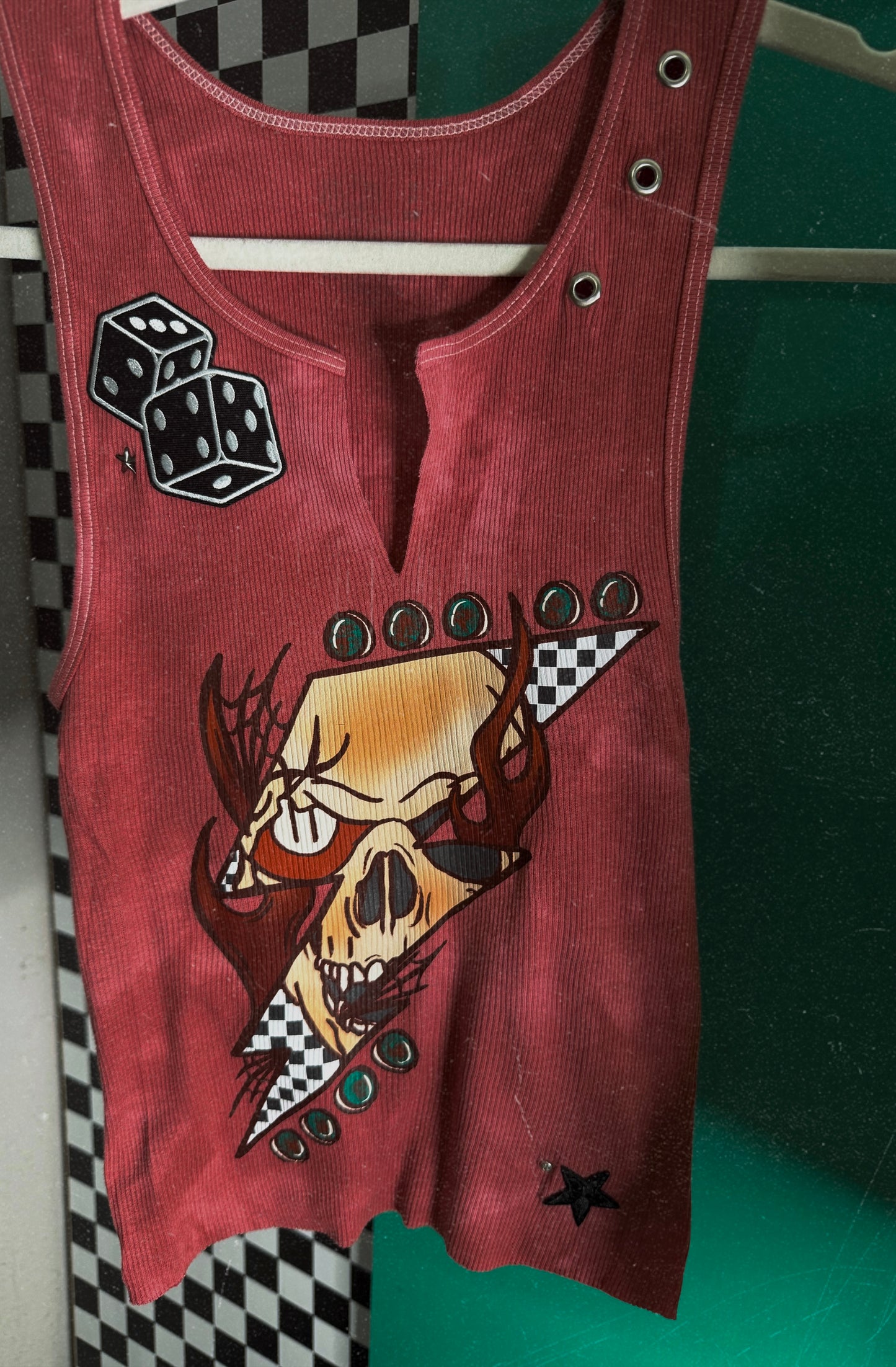 Grunge Bolt custom tank -small