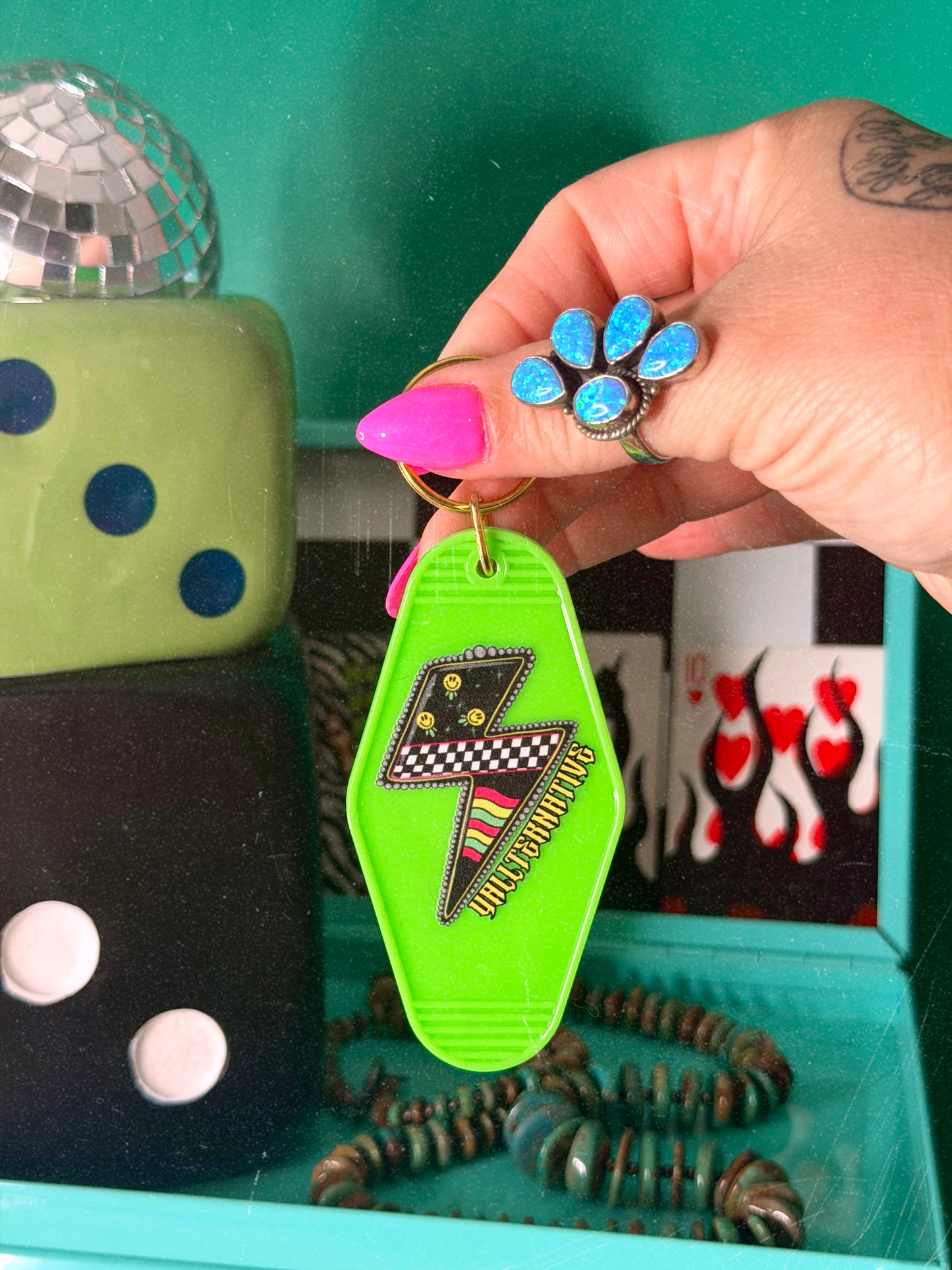 Yallternative motel keychain