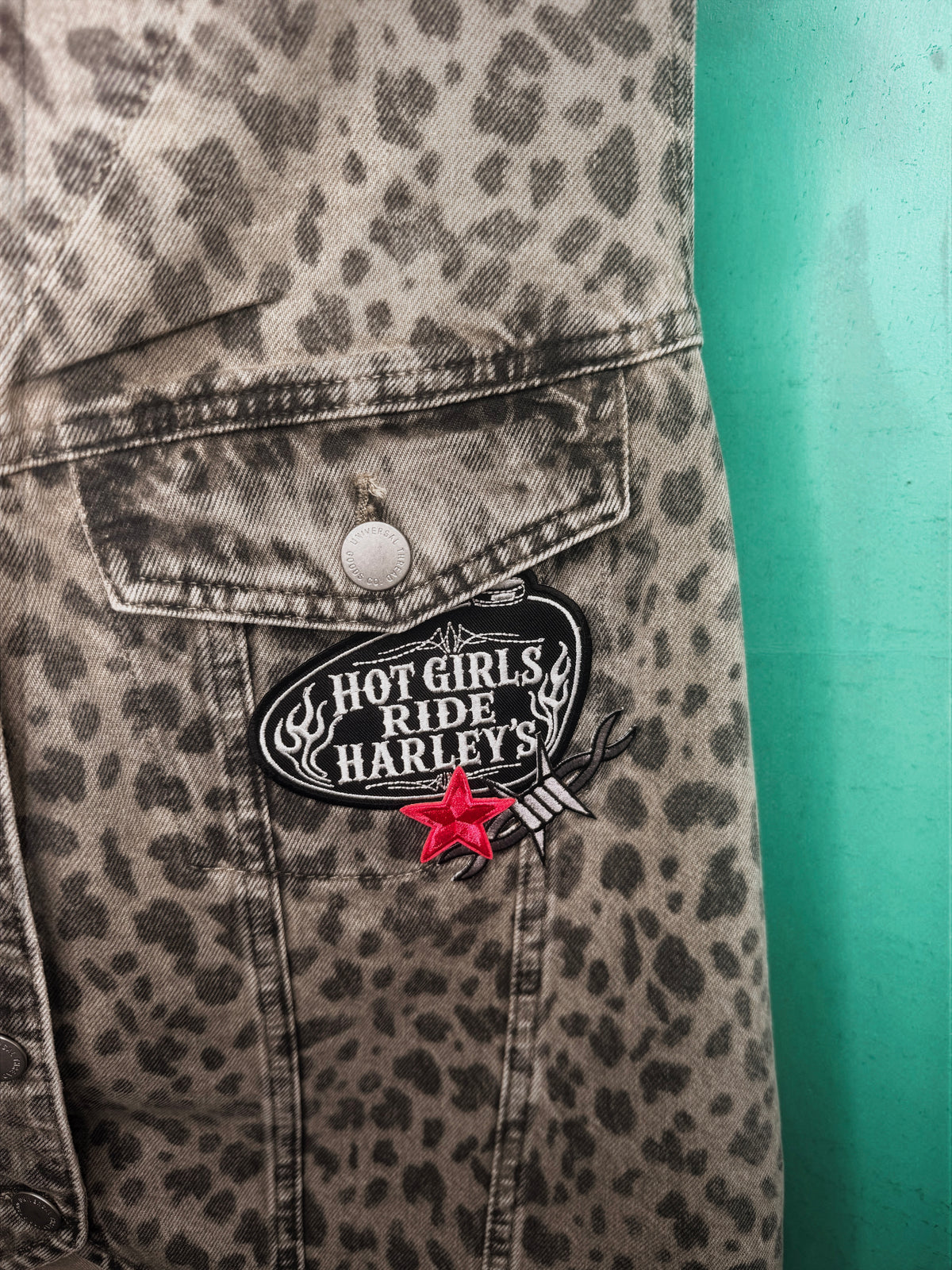 Rad Babes leopard vest-2X