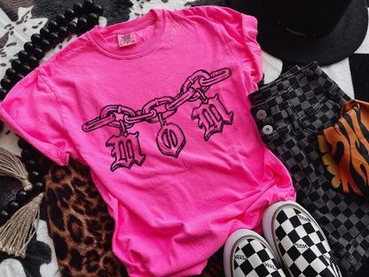 Mom chain tee