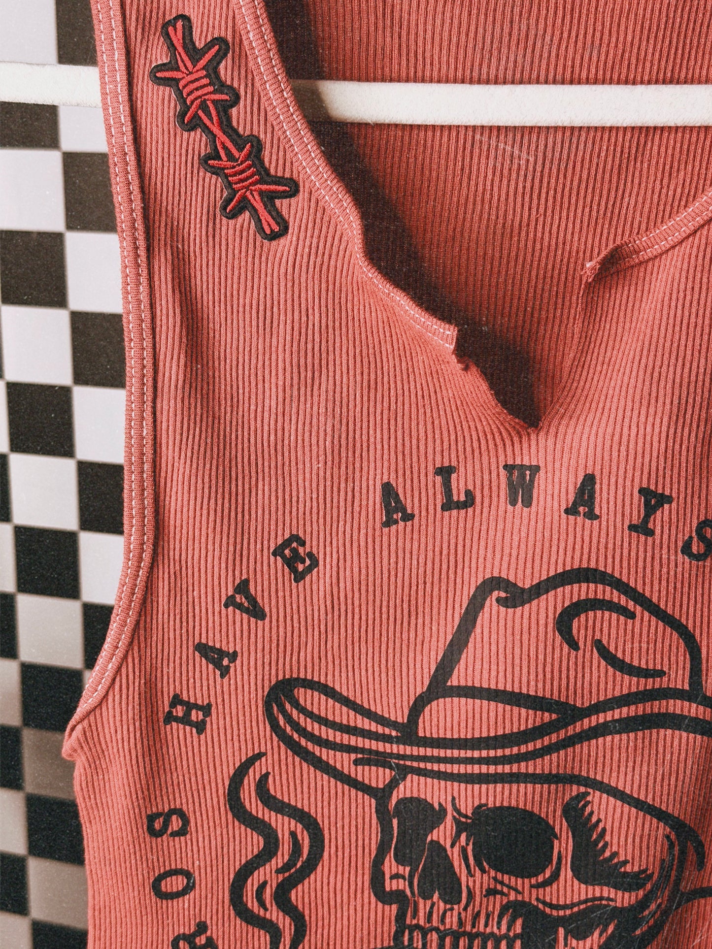 Hero’s have always been Outlaws Tank-size medium