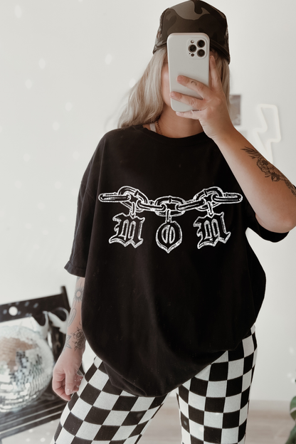 Mom chain tee