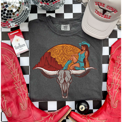 Outlaws and Longhorns Tee