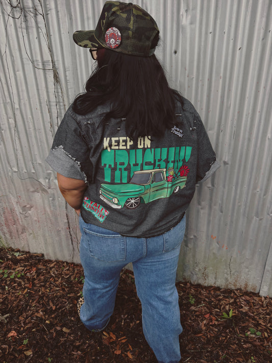 Keep on Truckin’ Button Up-size 3x