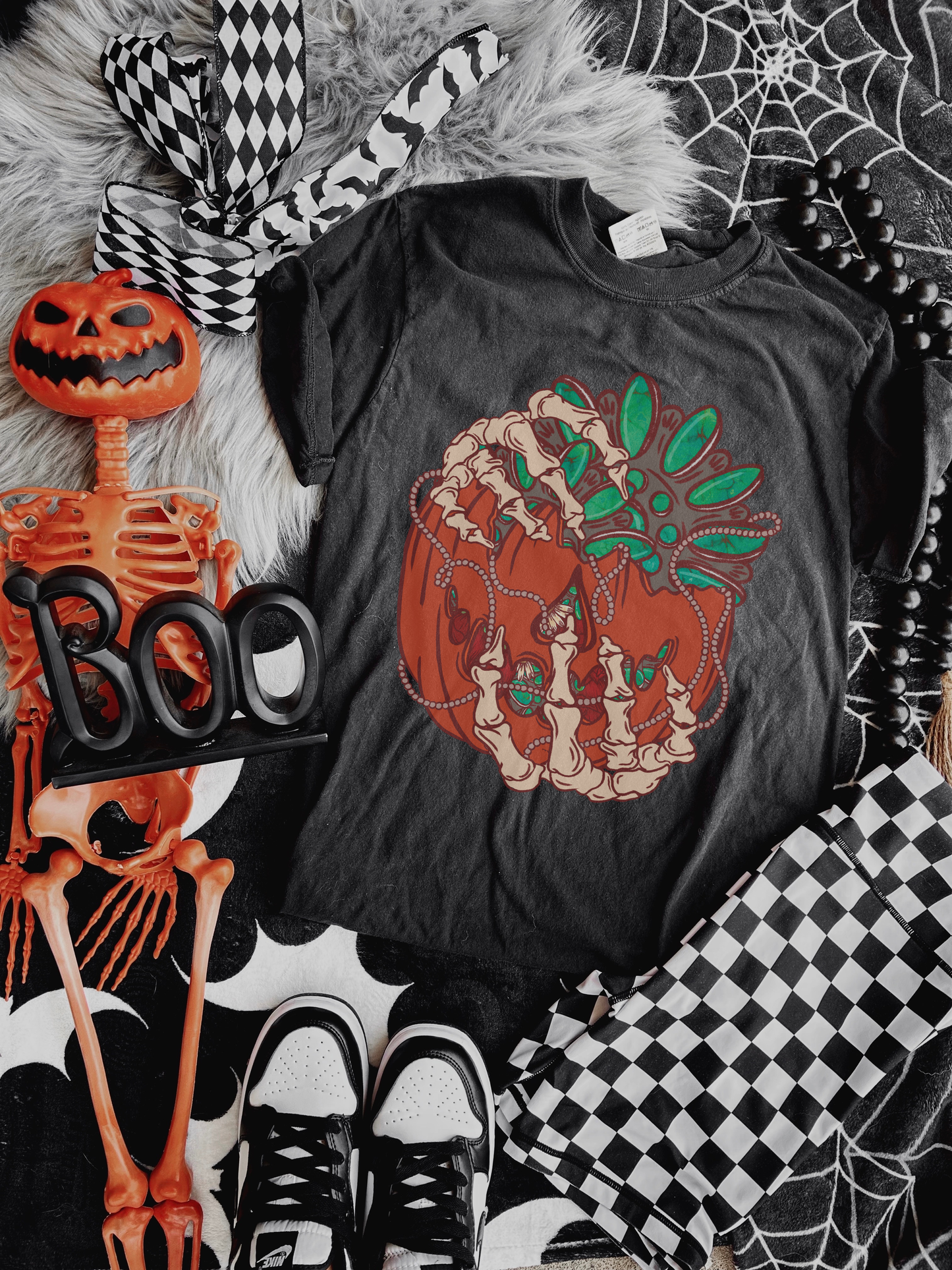 Turquoise pumpkin bucket tee