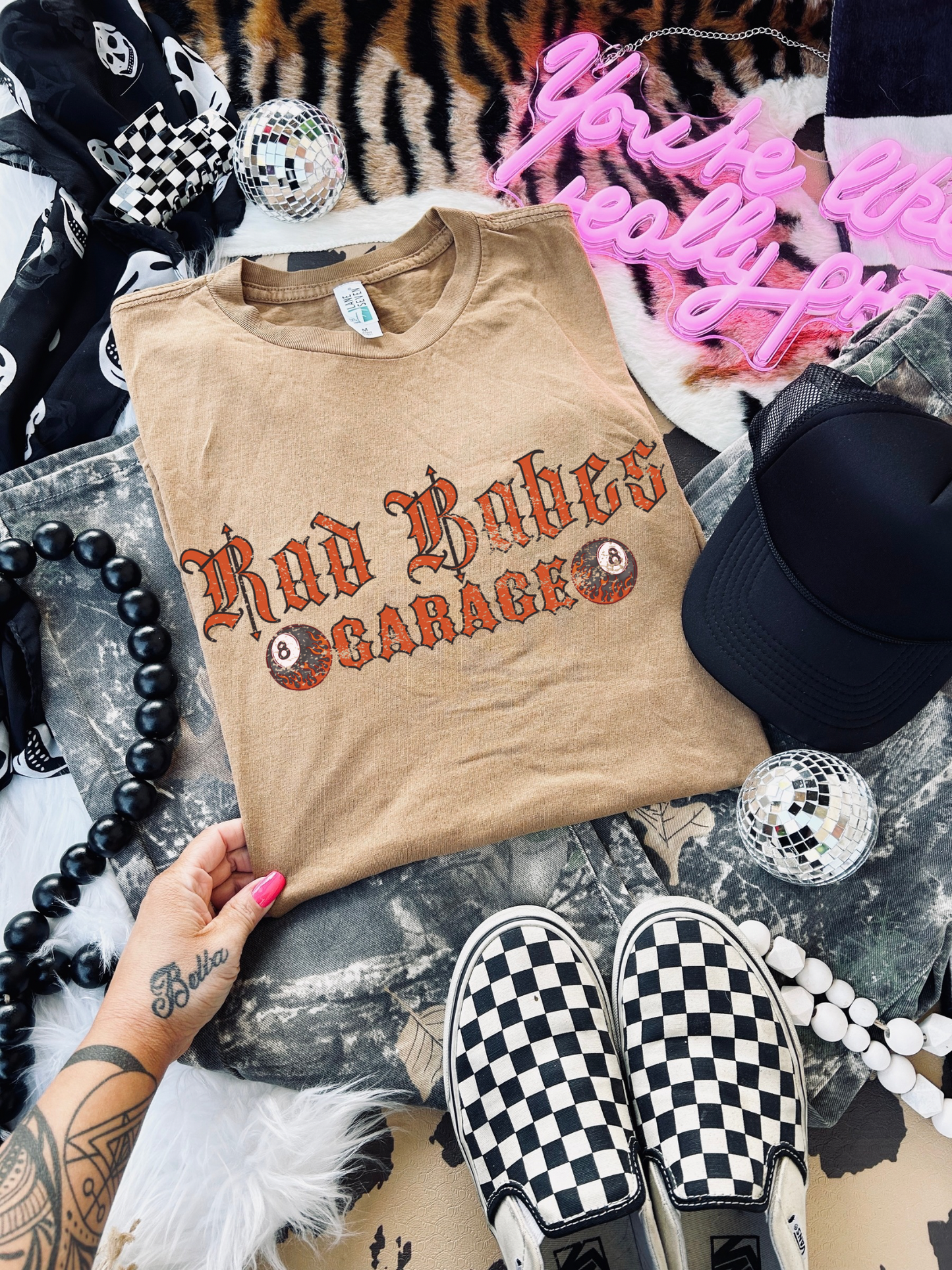 Rad Babes garage Tee