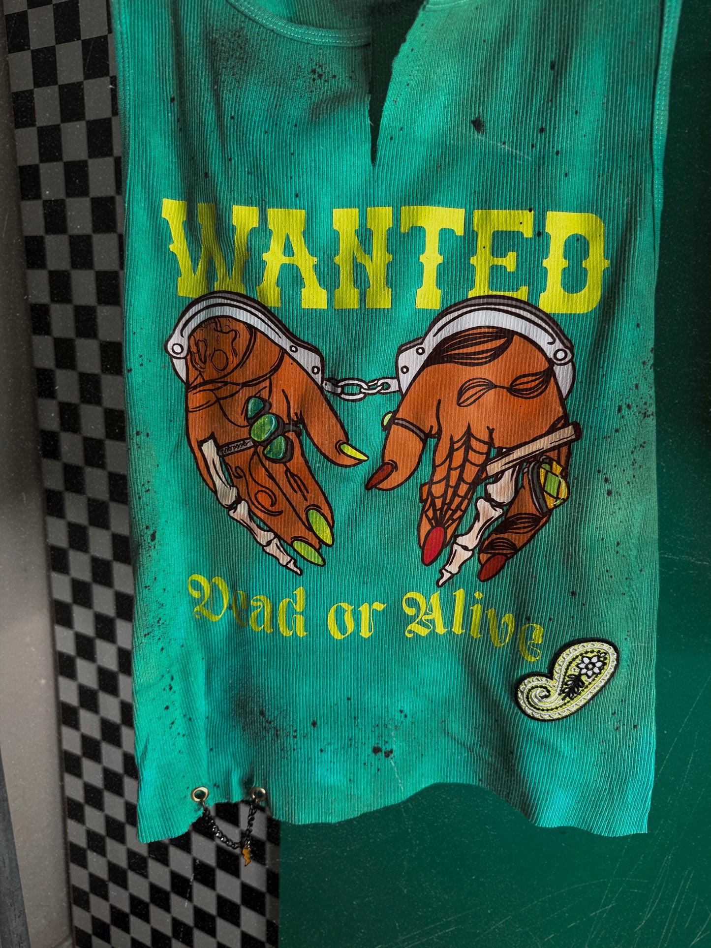 Wanted Dead or Alive custom tank -2x