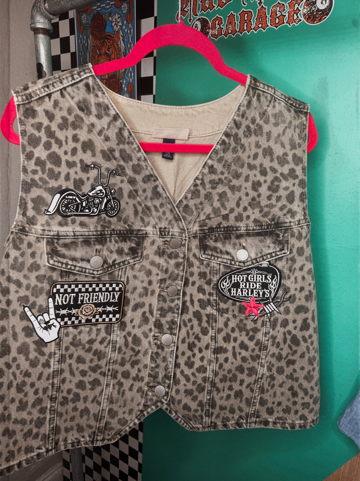 Rad Babes leopard vest-2X