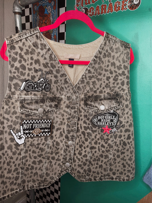 Rad Babes leopard vest-2X