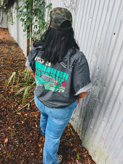 Keep on Truckin’ Button Up-size 3x
