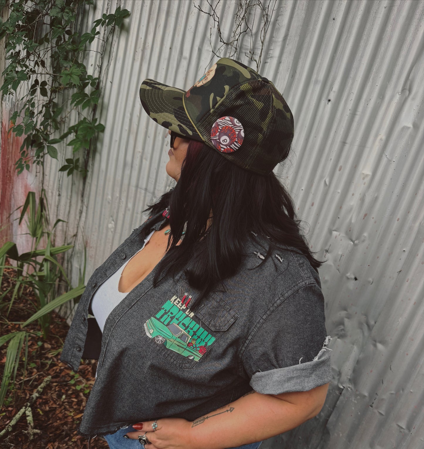 Keep on Truckin’ Button Up-size 3x