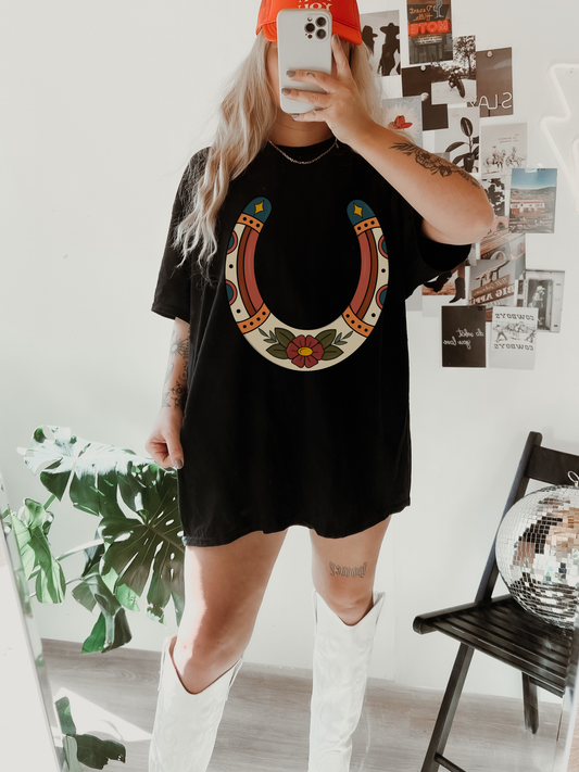 Floral horseshoe tee